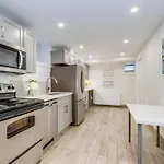 Midtown 2 Bedroom Apartment